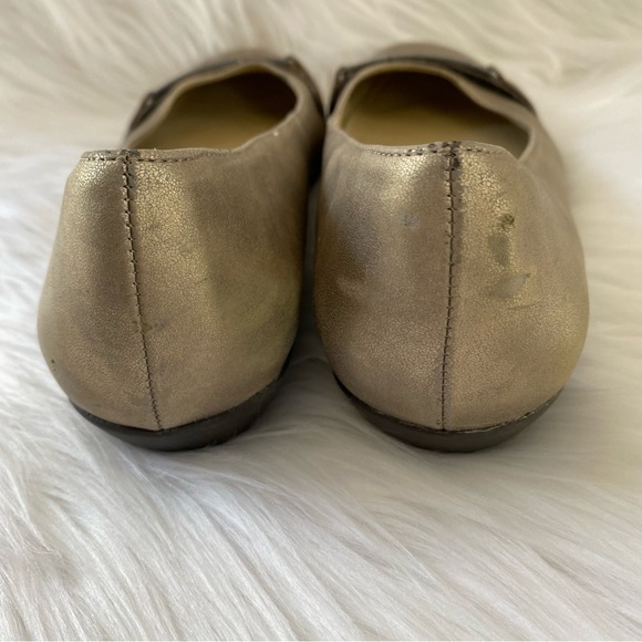 Naturalizer Size 8 Helina Flats Gold Taupe Nude Patent Toe Flexible N5 Comfort - Picture 9 of 10
